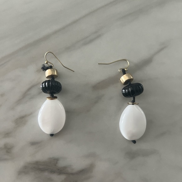 Beaded earrings - Picture 2 of 2